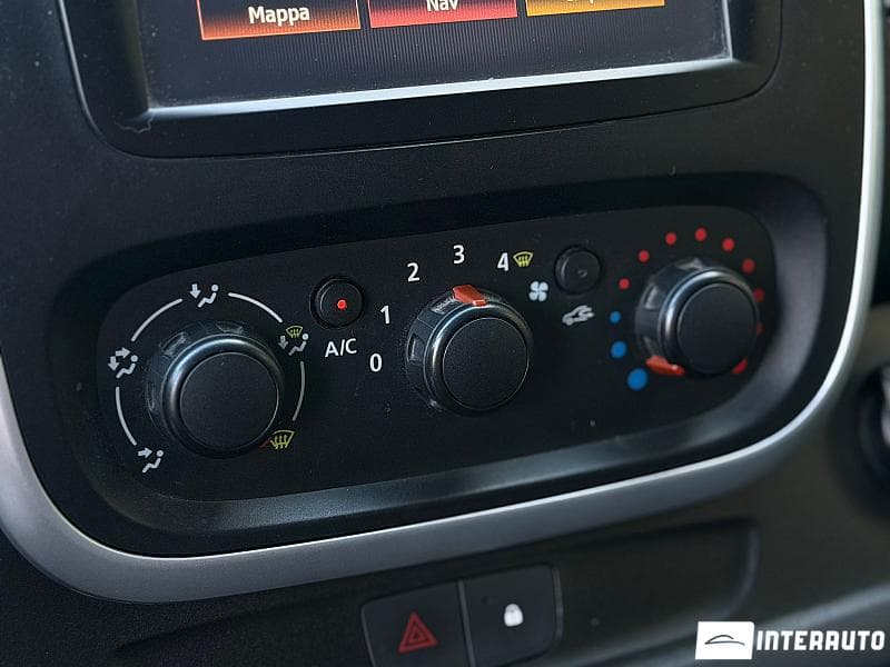 Renault Trafic 2017 — Миниатюра 13
