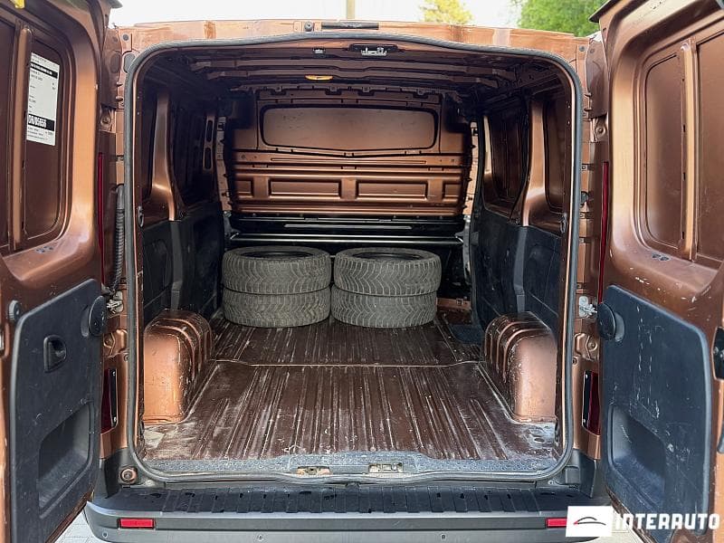 Renault Trafic 2017 — Миниатюра 18