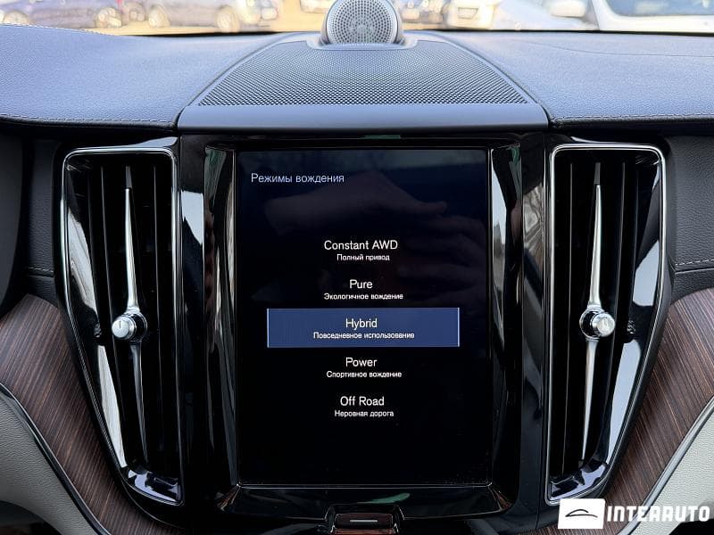 Volvo XC 60 2018 — Миниатюра 18