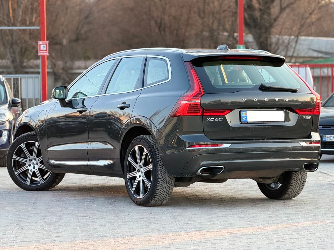 Volvo XC 60 2018 — Миниатюра 3