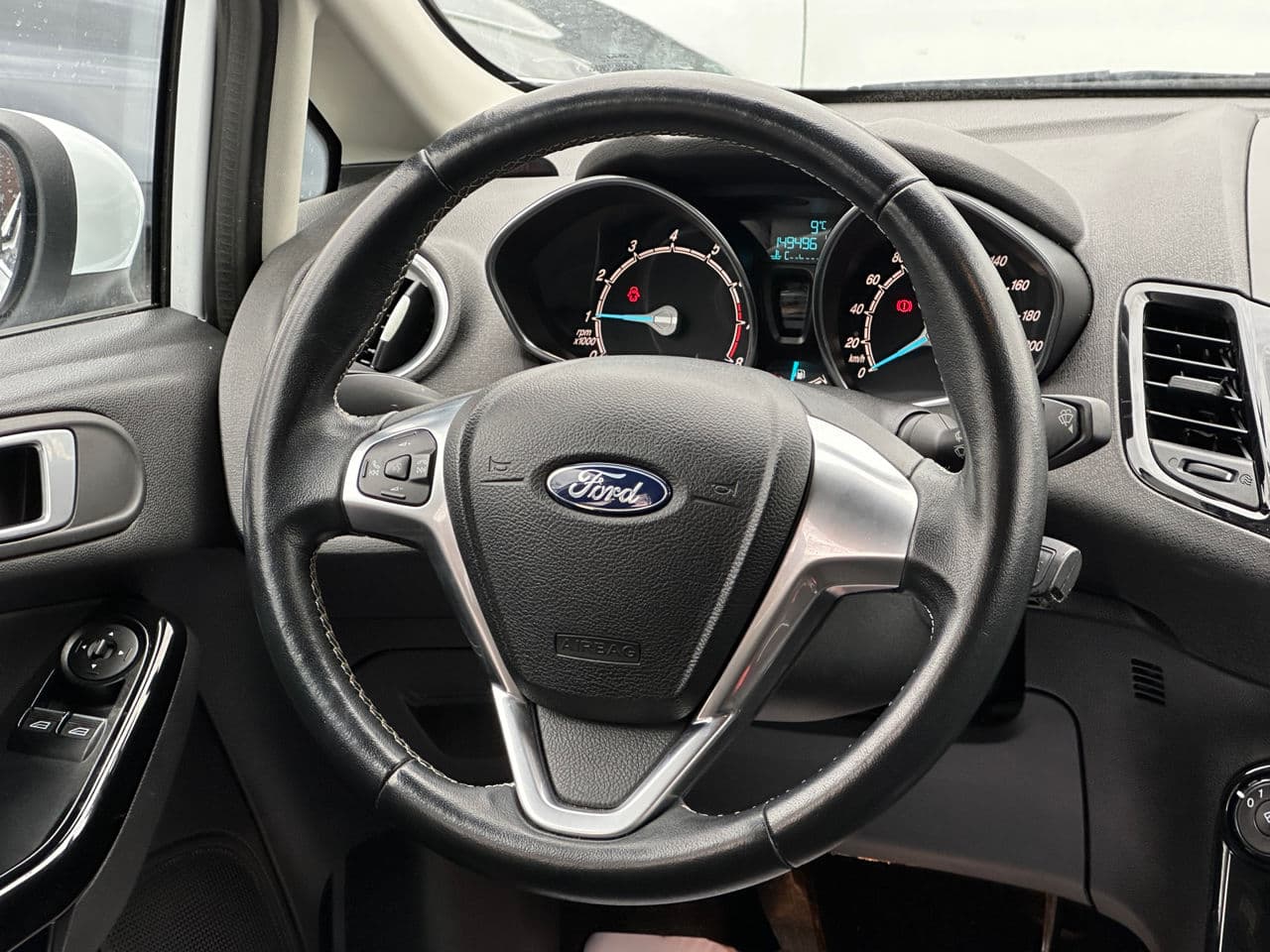 Ford Fiesta 2016 — Миниатюра 7