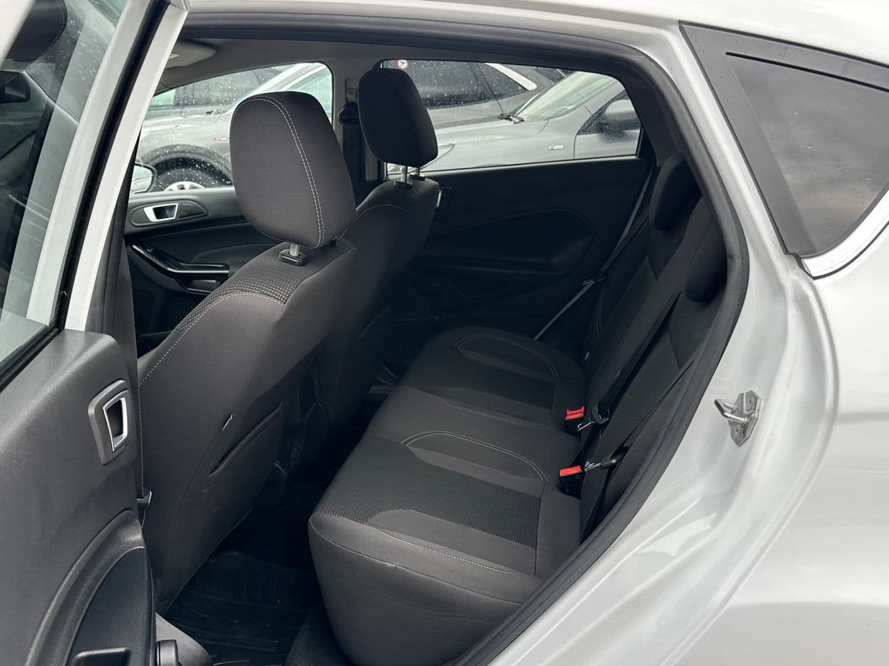 Ford Fiesta 2016 — Миниатюра 12