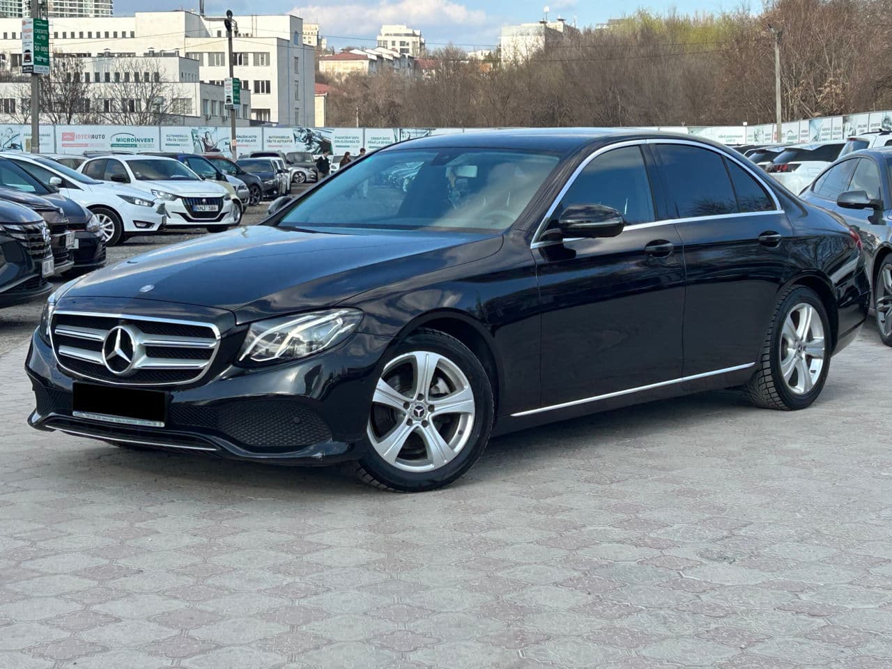 Mercedes E 200