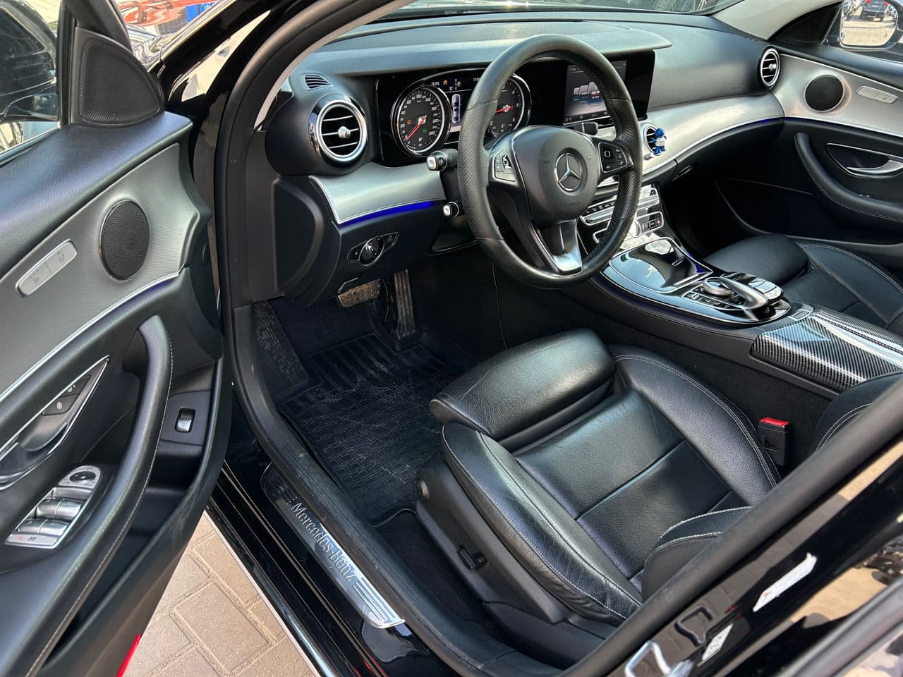 Mercedes E 200 2016 — Миниатюра 5