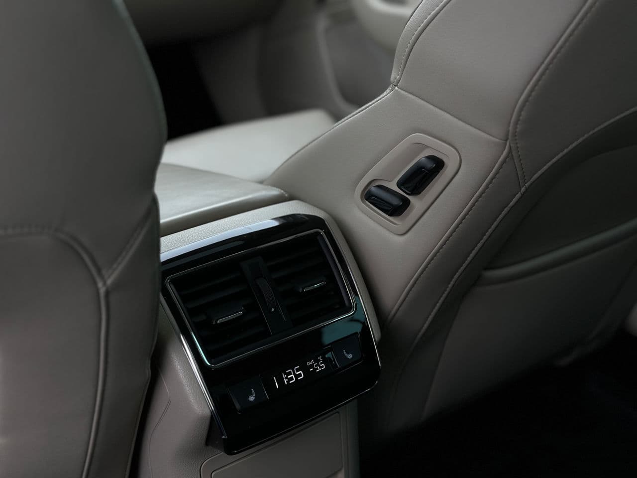 Skoda Superb 2018 — Миниатюра 21