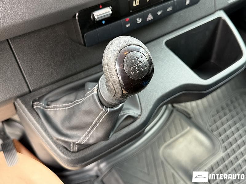 Mercedes Sprinter 2020 — Миниатюра 9