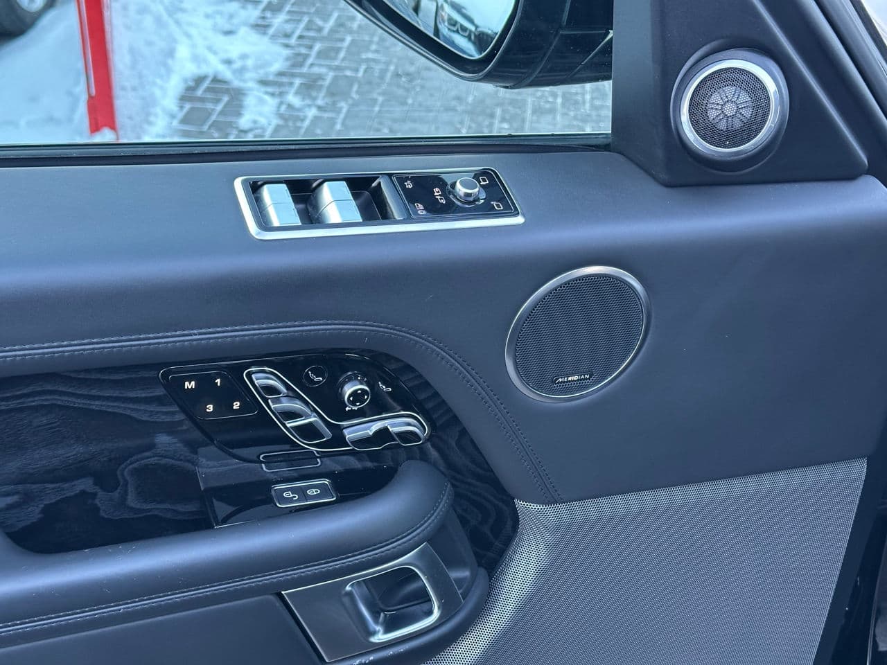 Land Rover Range Rover Vogue 2020 — Миниатюра 20