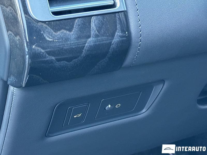 Land Rover Range Rover Vogue 2020 — Миниатюра 21