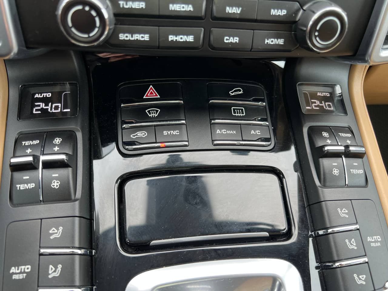 Porsche Cayenne 2016 — Миниатюра 14