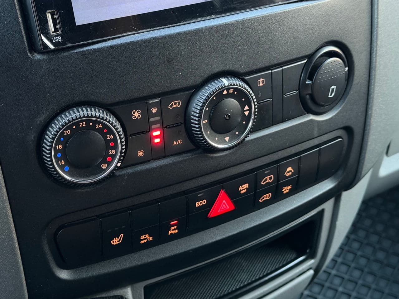 Mercedes Sprinter 2014 — Миниатюра 13