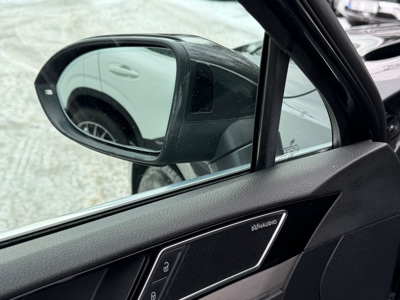 Volkswagen Passat 2019 — Миниатюра 8