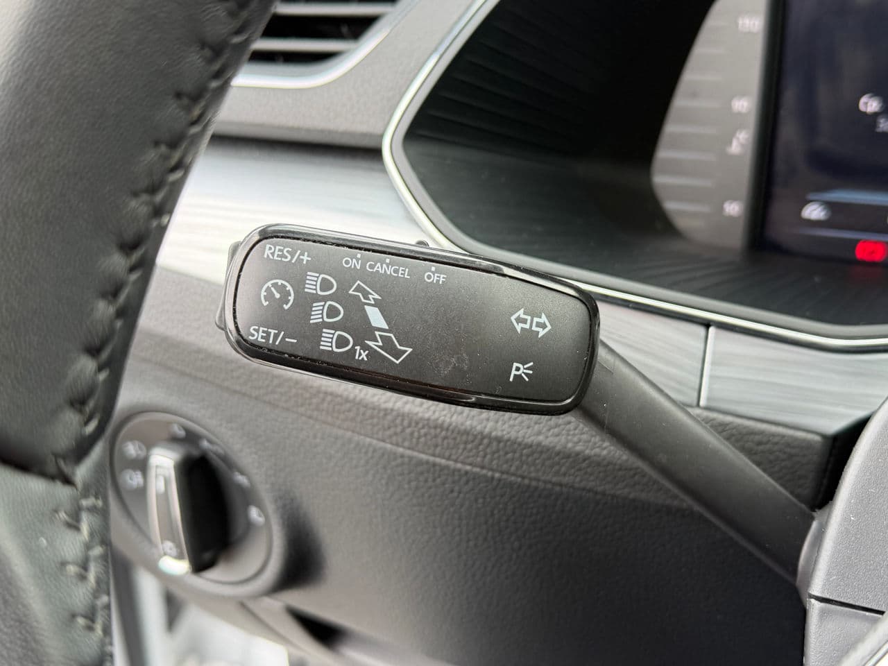 Skoda Superb 2023 — Миниатюра 11