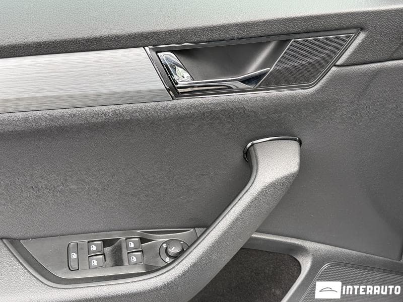 Skoda Superb 2023 — Миниатюра 6