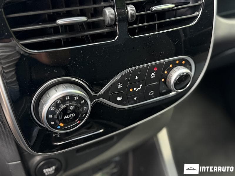 Renault Clio 2015 — Миниатюра 13