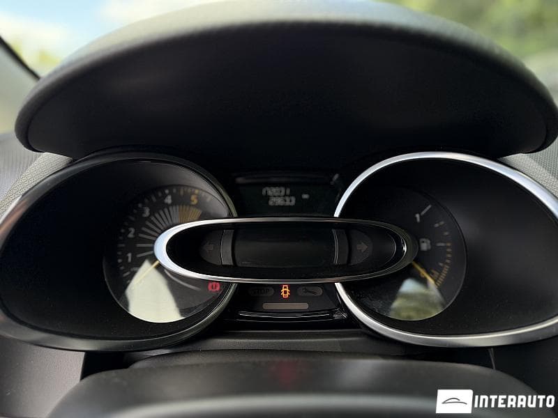Renault Clio 2015 — Миниатюра 11