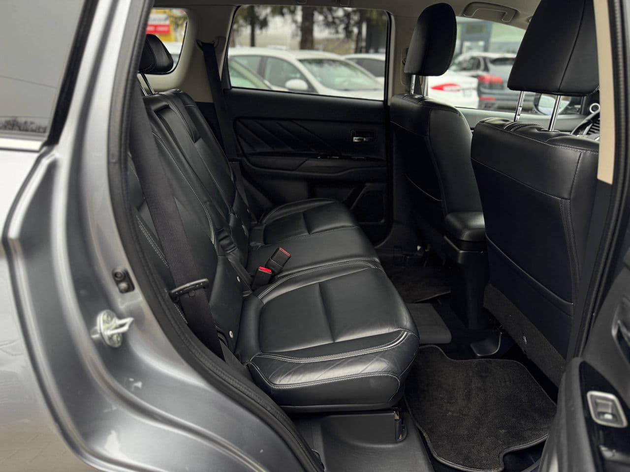 Mitsubishi Outlander 2015 — Миниатюра 14