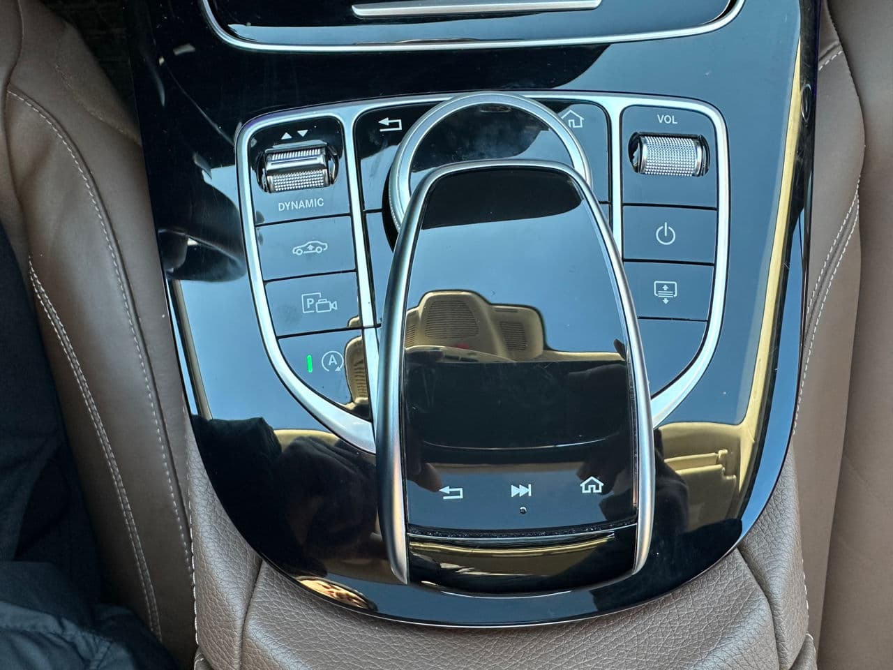 Mercedes E 300 2016 — Миниатюра 14