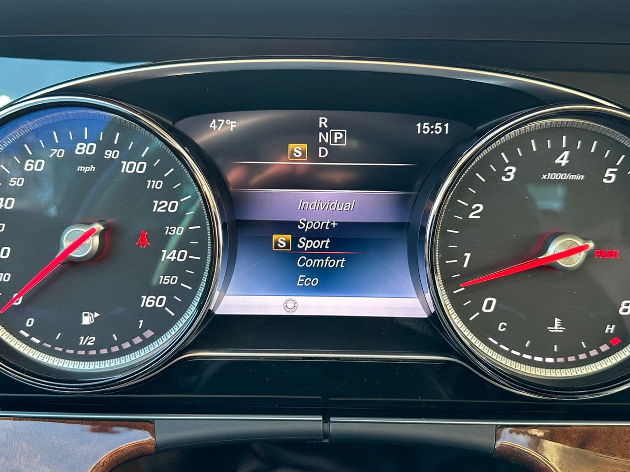 Mercedes E 300 2016 — Миниатюра 9