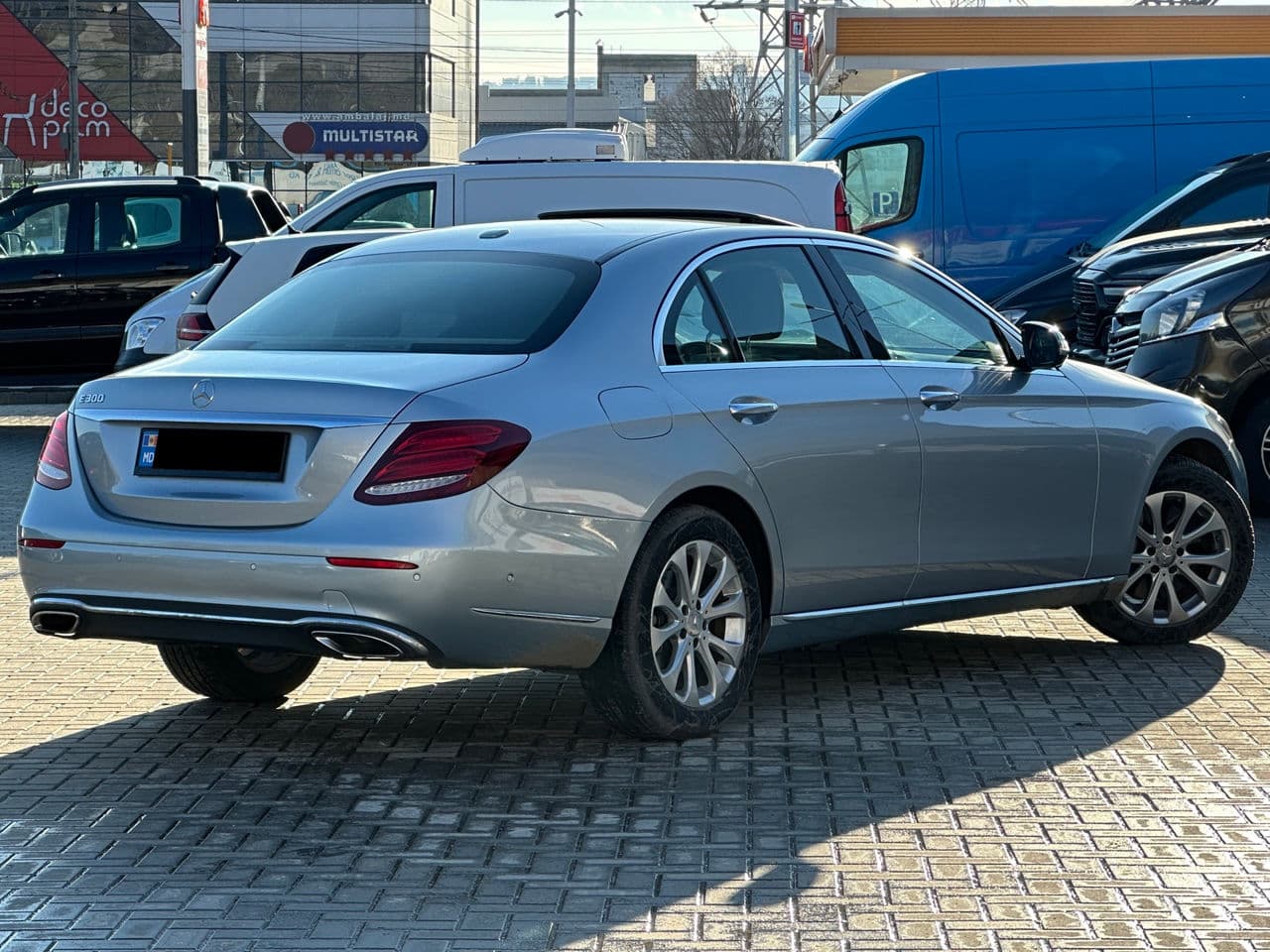 Mercedes E 300 2016 — Миниатюра 3