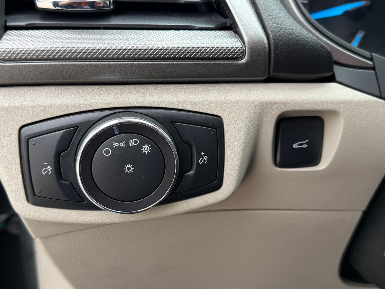 Ford Fusion 2017 — Миниатюра 9