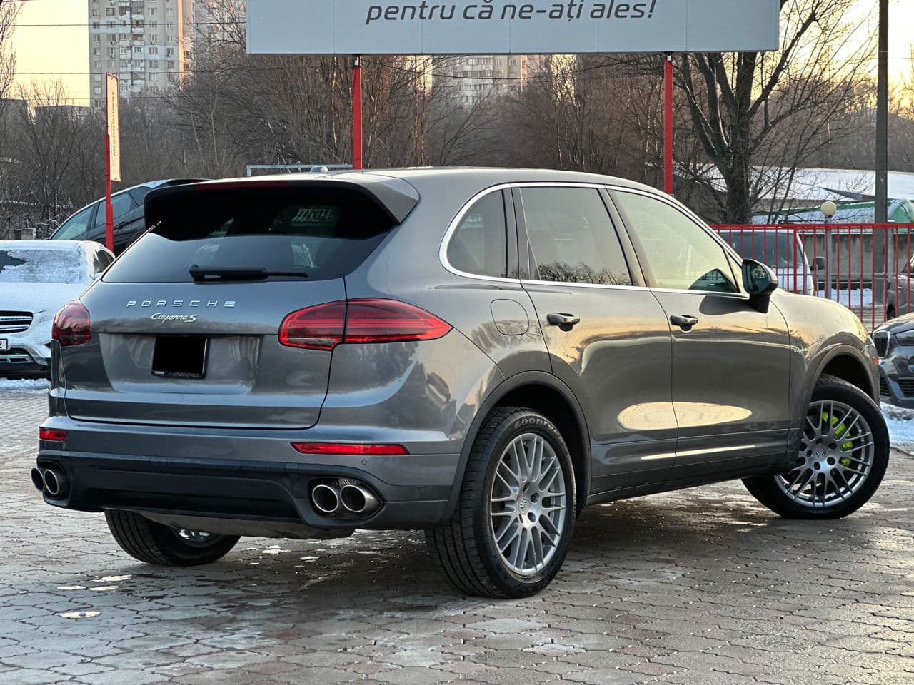 Porsche Cayenne S Hybrid 2015 — Миниатюра 2