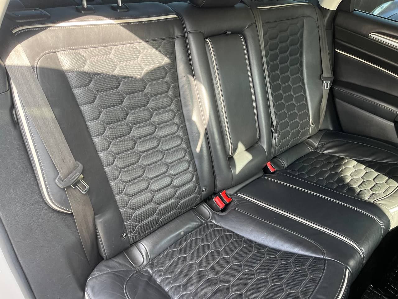 Ford Mondeo 2018 — Миниатюра 17