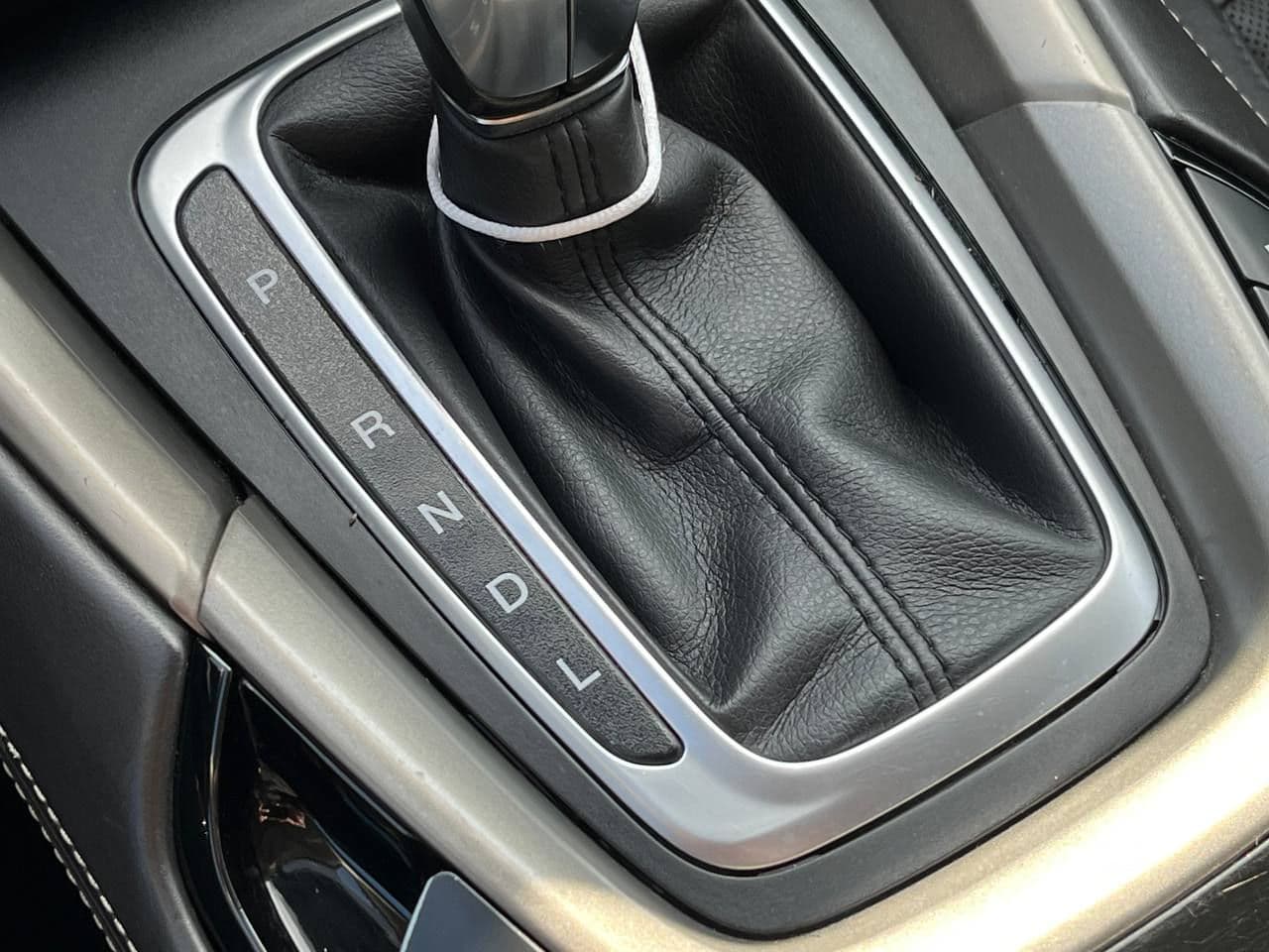Ford Mondeo 2018 — Миниатюра 12