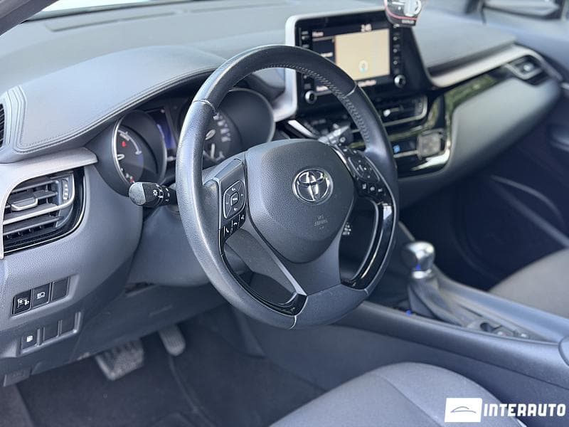 Toyota C-HR 2021 — Миниатюра 9