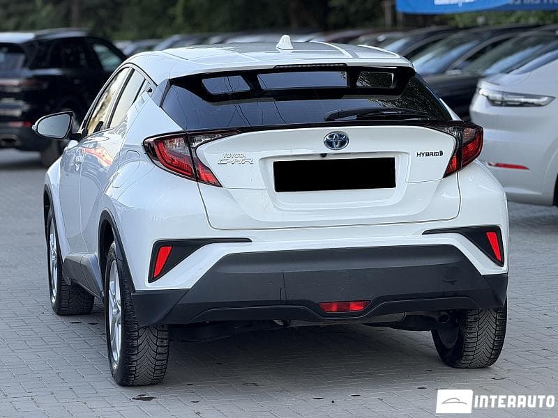 Toyota C-HR 2021 — Миниатюра 4