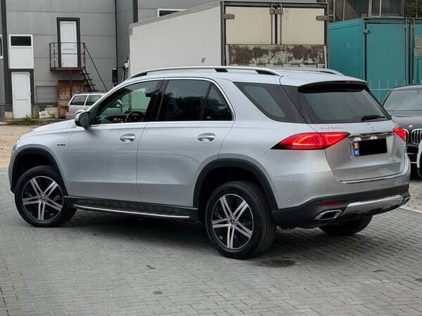 2019 Mercedes GLE 300d — Miniatură 3