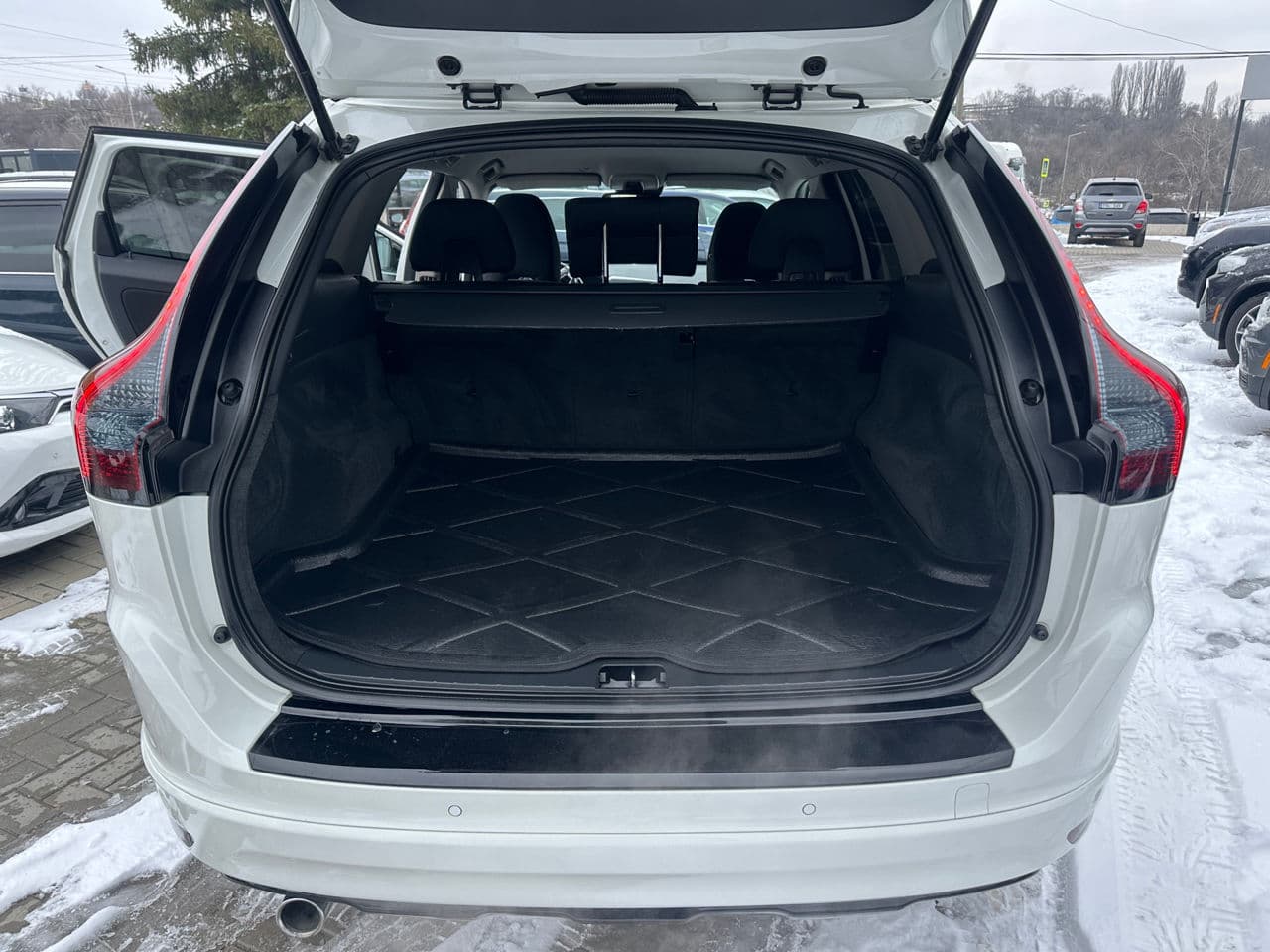 Volvo XC 60 2014 — Миниатюра 19