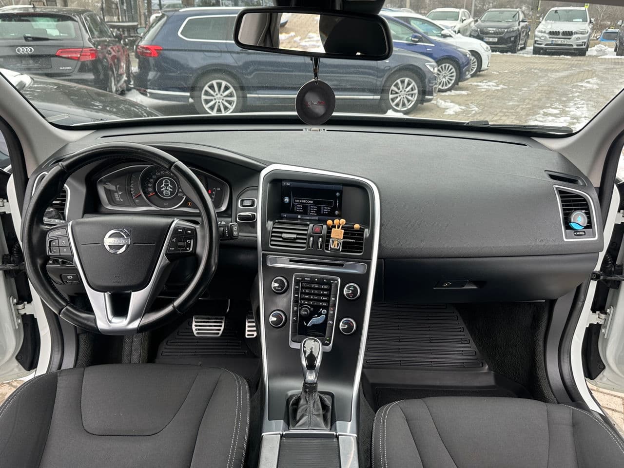 Volvo XC 60 2014 — Миниатюра 6