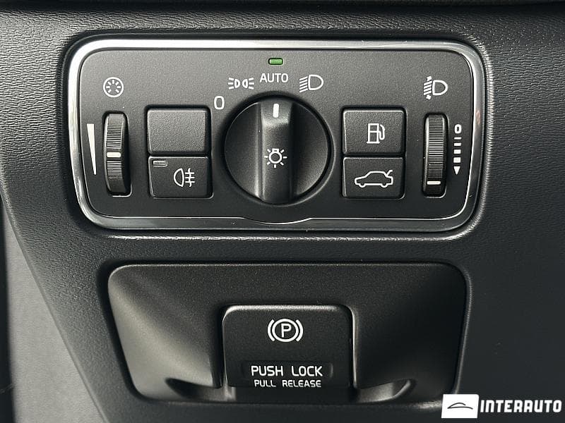 Volvo XC 60 2014 — Миниатюра 17
