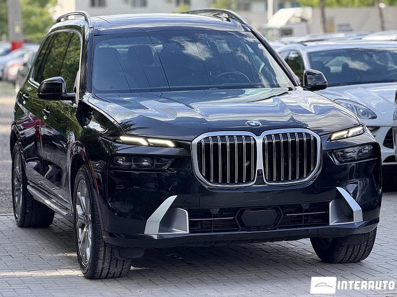 BMW X7 4.0i 2024 — Миниатюра 3
