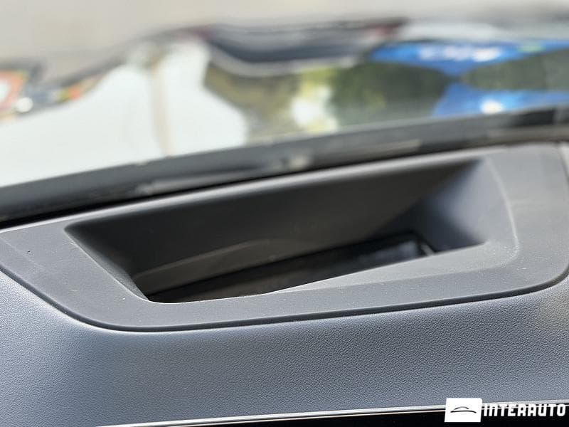 BMW X7 4.0i 2024 — Миниатюра 16