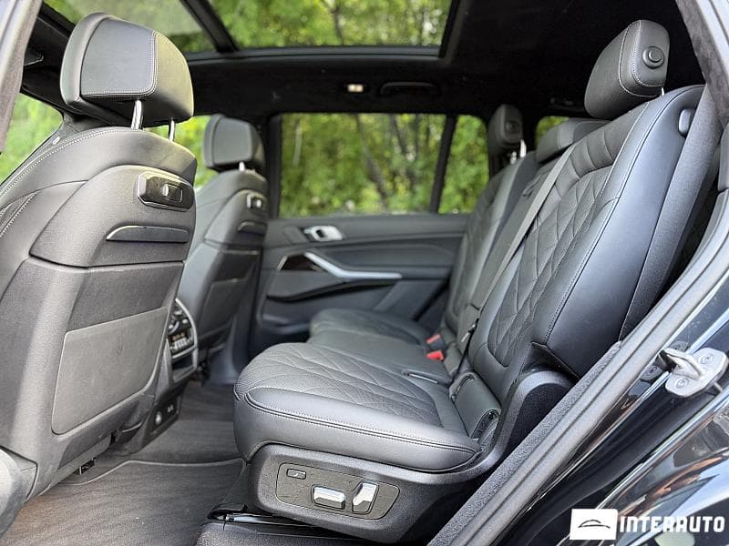 BMW X7 4.0i 2024 — Миниатюра 23