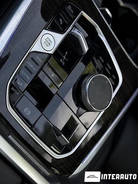 BMW X7 4.0i 2024 — Миниатюра 20