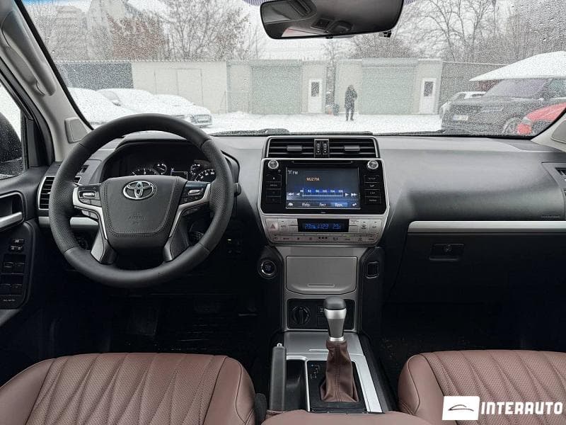 Toyota Land Cruiser Prado 2018 — Миниатюра 10