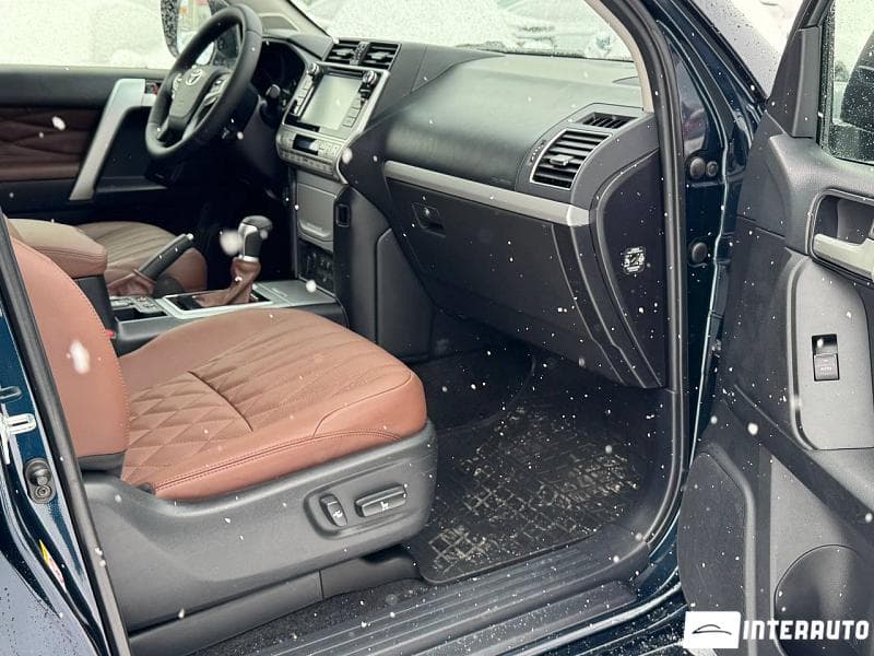 Toyota Land Cruiser Prado 2018 — Миниатюра 9