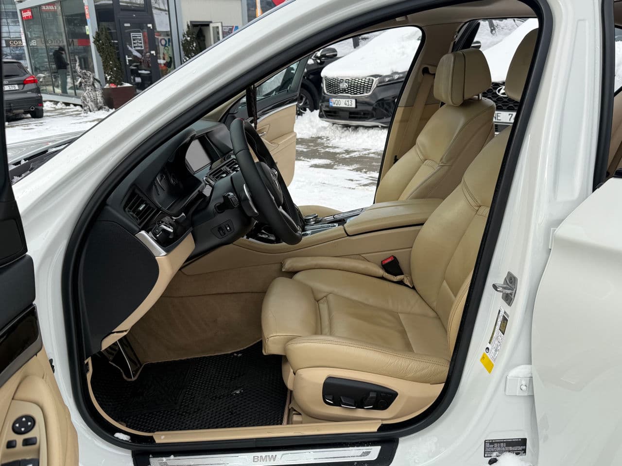 BMW 528 2015 — Миниатюра 5