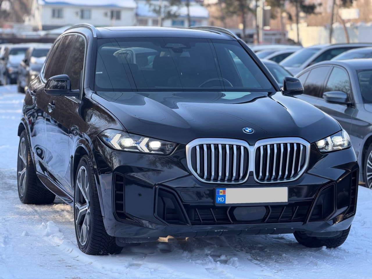 2023 BMW X5 5.0e — Miniatură 3