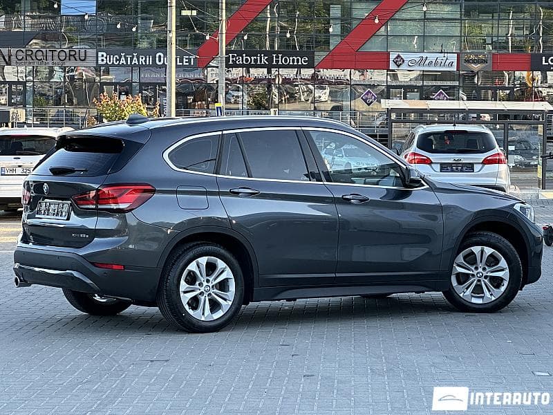 2020 BMW X1 2.5e — Miniatură 3