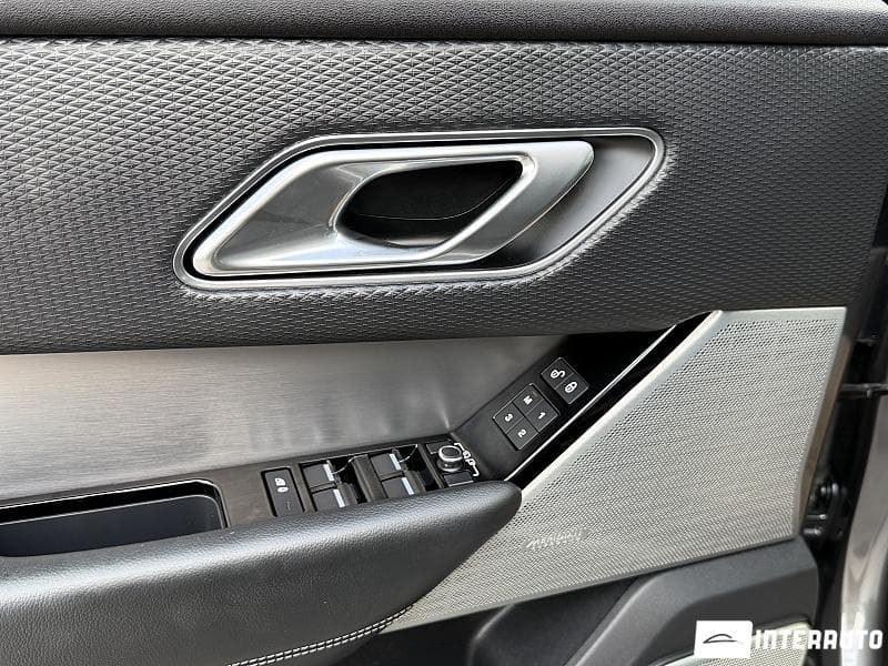 Land Rover Range Rover Velar 2018 — Миниатюра 20