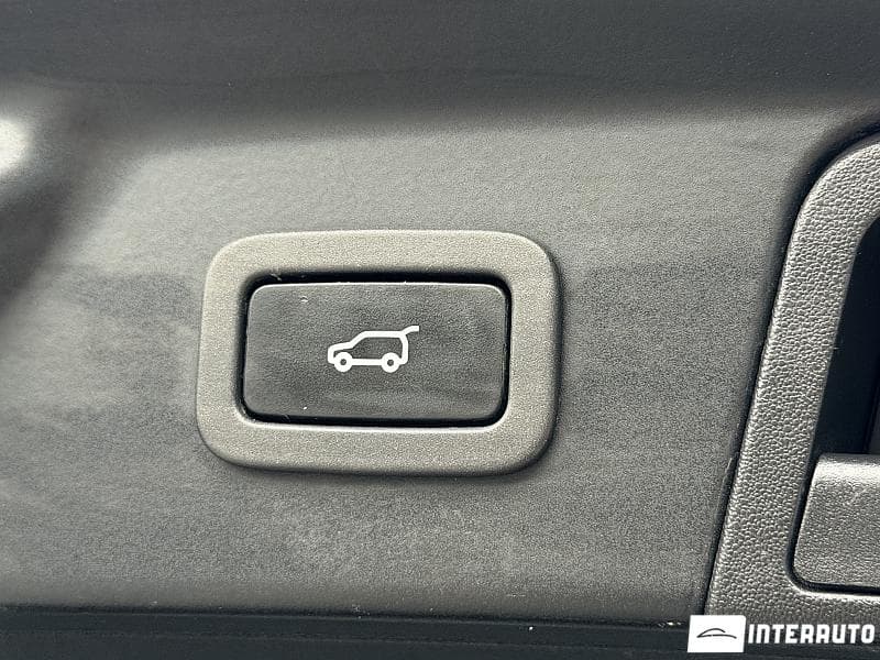 Land Rover Range Rover Velar 2018 — Миниатюра 19