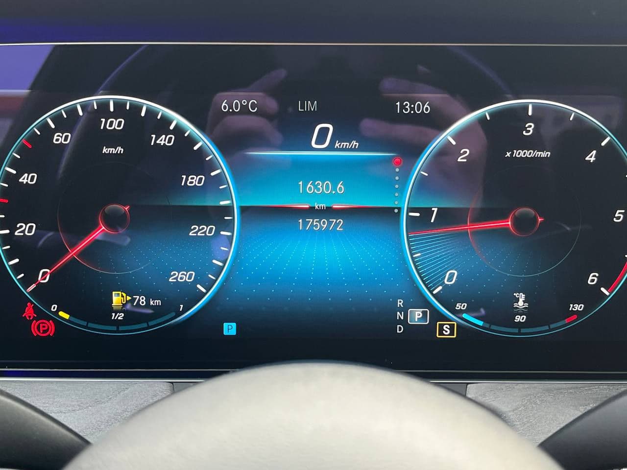 Mercedes E 220 2020 — Миниатюра 10