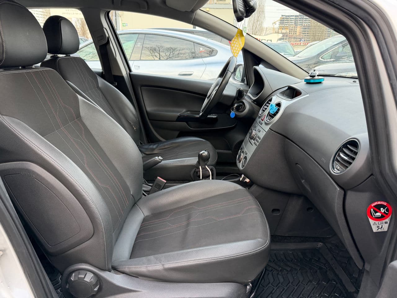 Opel Corsa 2012 — Миниатюра 14