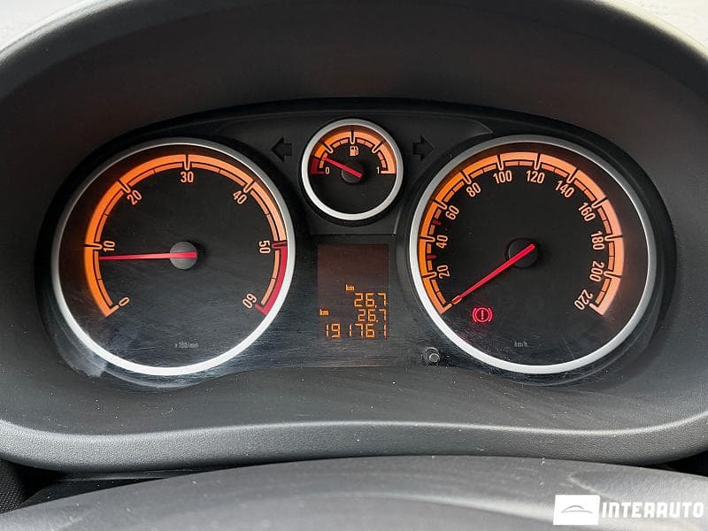 Opel Corsa 2012 — Миниатюра 10