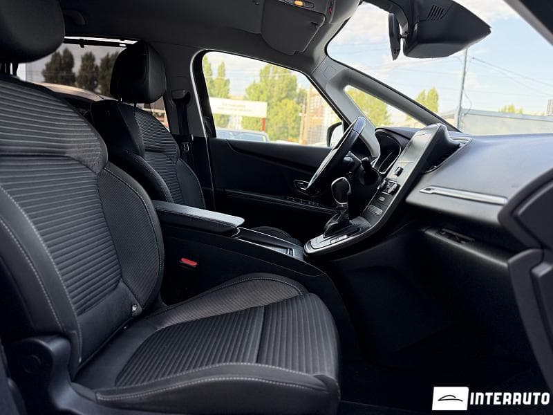 Renault Scenic 2018 — Миниатюра 15