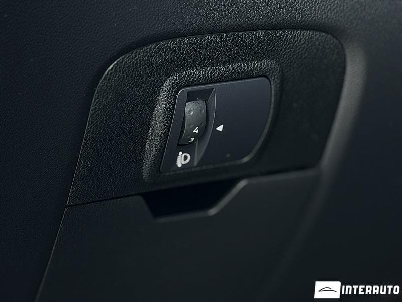Renault Scenic 2018 — Миниатюра 7