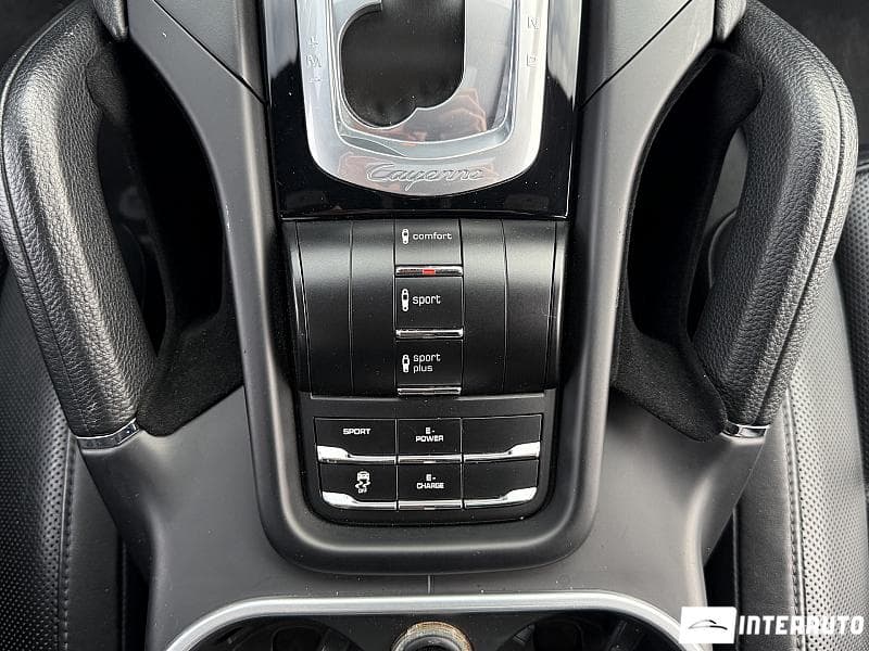 Porsche Cayenne S Hybrid 2016 — Миниатюра 13